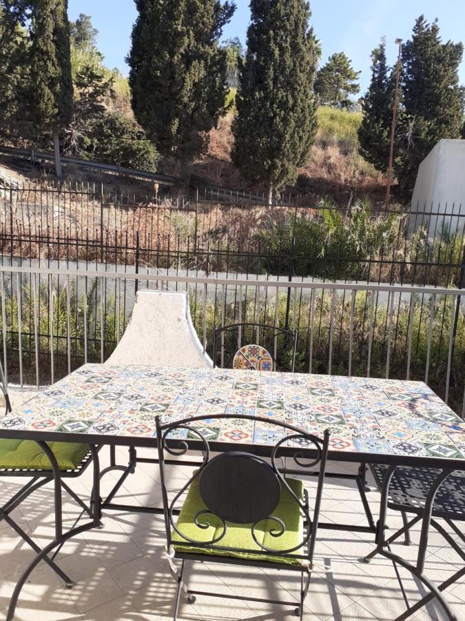 Villa Aurora Giardini Naxos Exterior foto