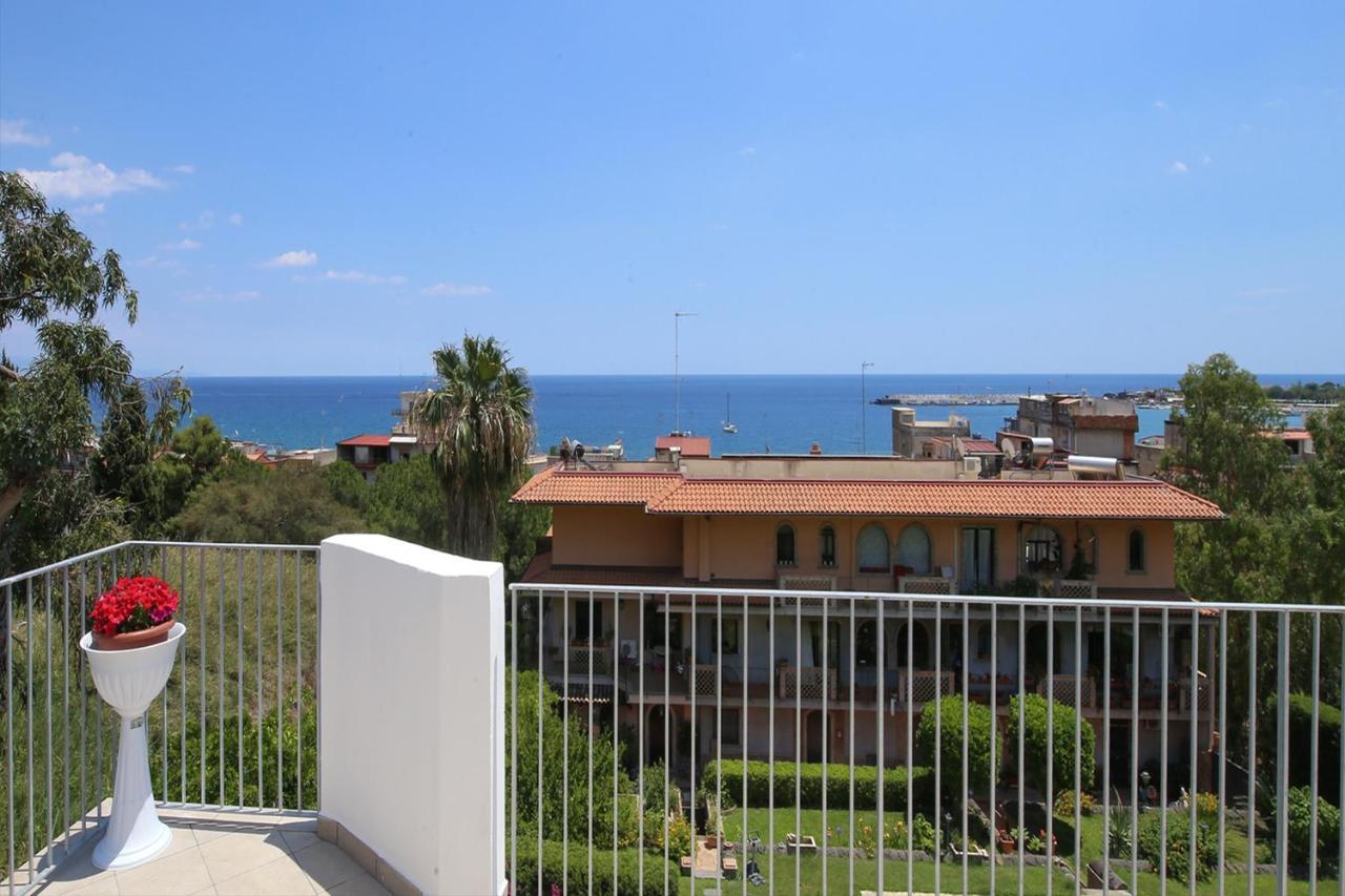 Villa Aurora Giardini Naxos Exterior foto